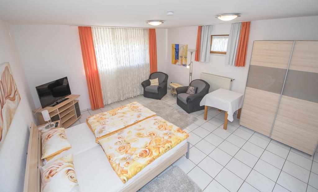 Haus Elfriede Hotel Konz Ngoại thất bức ảnh